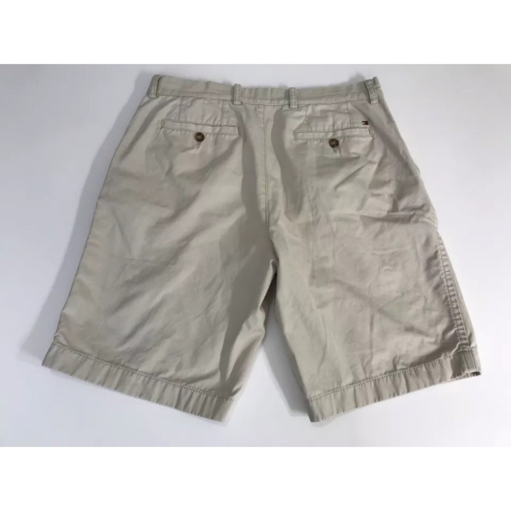 Tommy Hilfiger Size 32 Khaki Shorts Flat Front